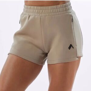 ALPHALETE ELMTS Athletic shorts 3.5" size Medium